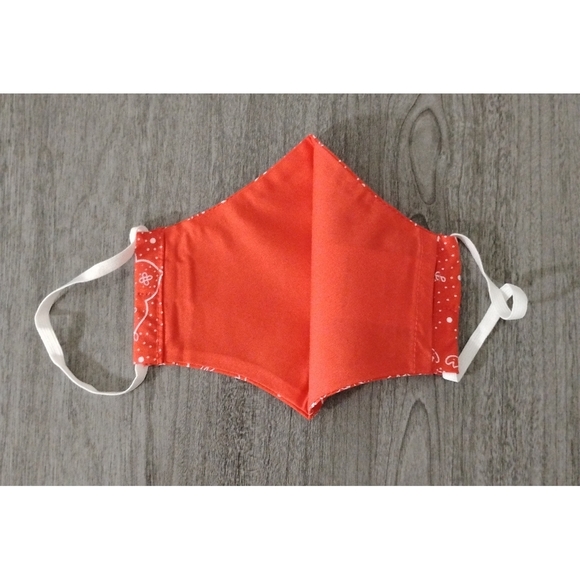 Levi’s Red Bandana Face Mask – Adjustable & Stylish Protection - Picture 3 of 3